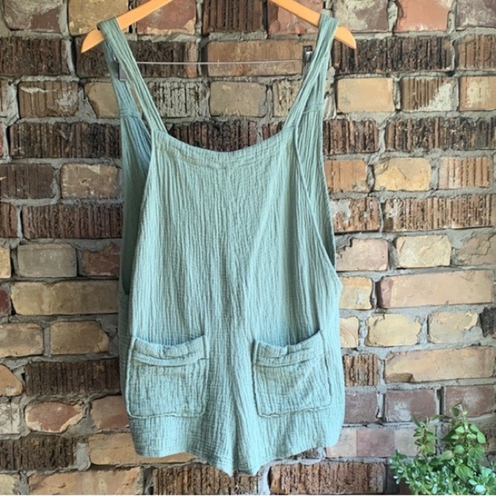 Forever 21 Sage Green Sleeveless Cotton Tank Top